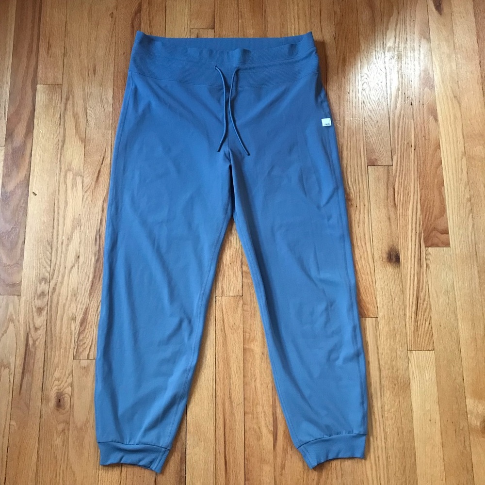 Vuori Daily Form Blue Gray Leggings XL